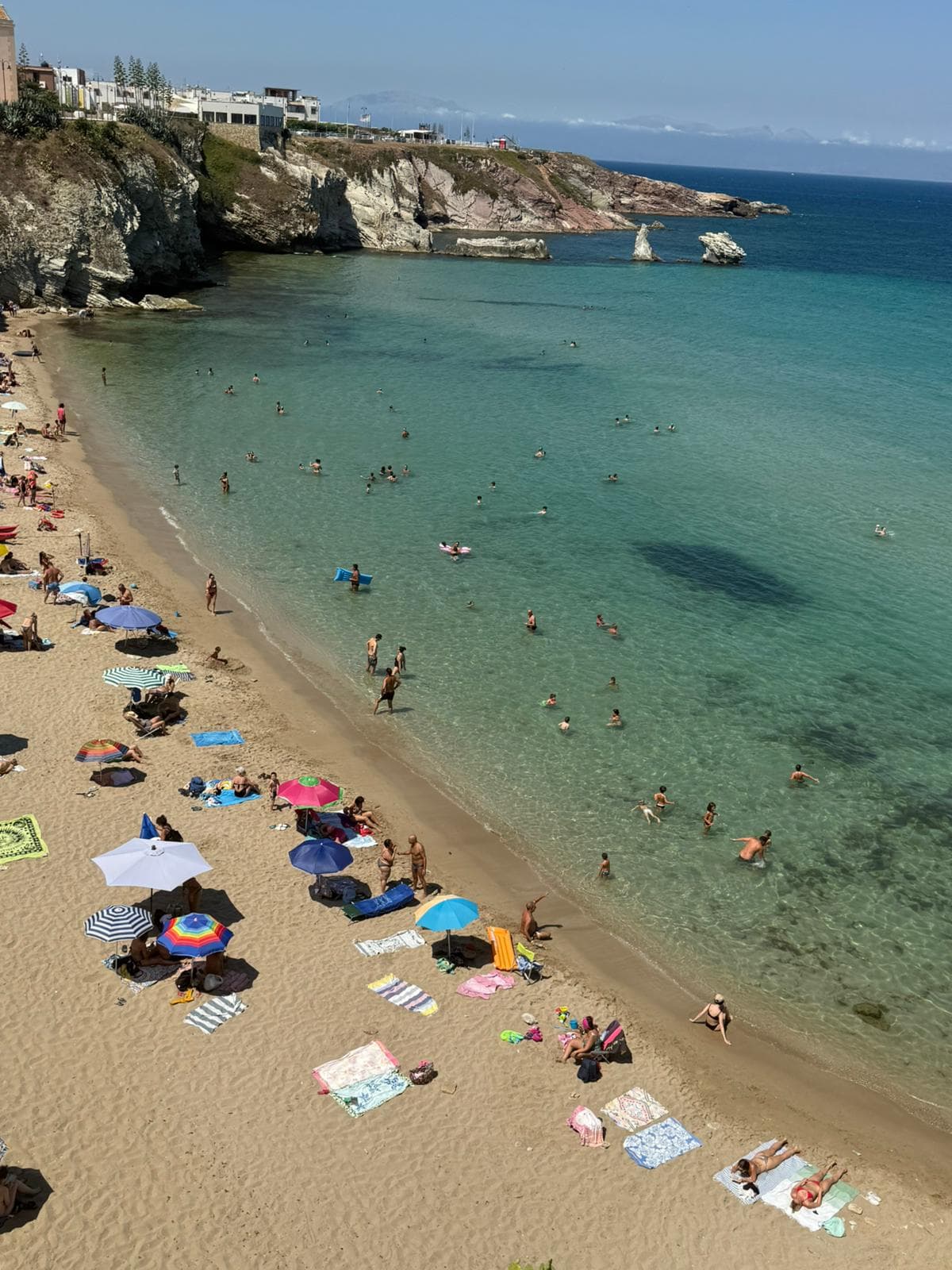 Spiaggia di Terrasini - Acque cristalline a 300 metri dalle nostre strutture